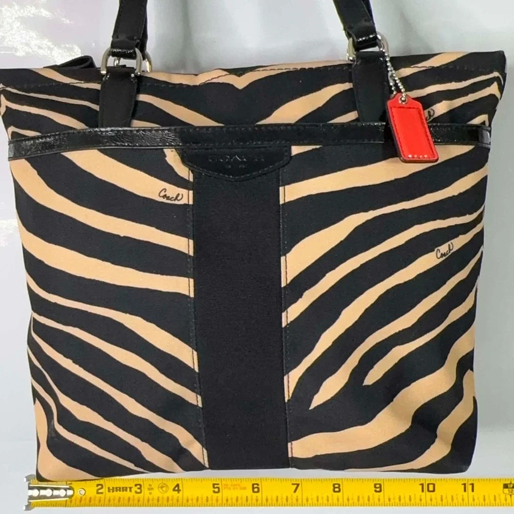 Coach F23283 Signature Stripe Zebra Print Tote Black Tan Patent Shoulder Bag Y2K